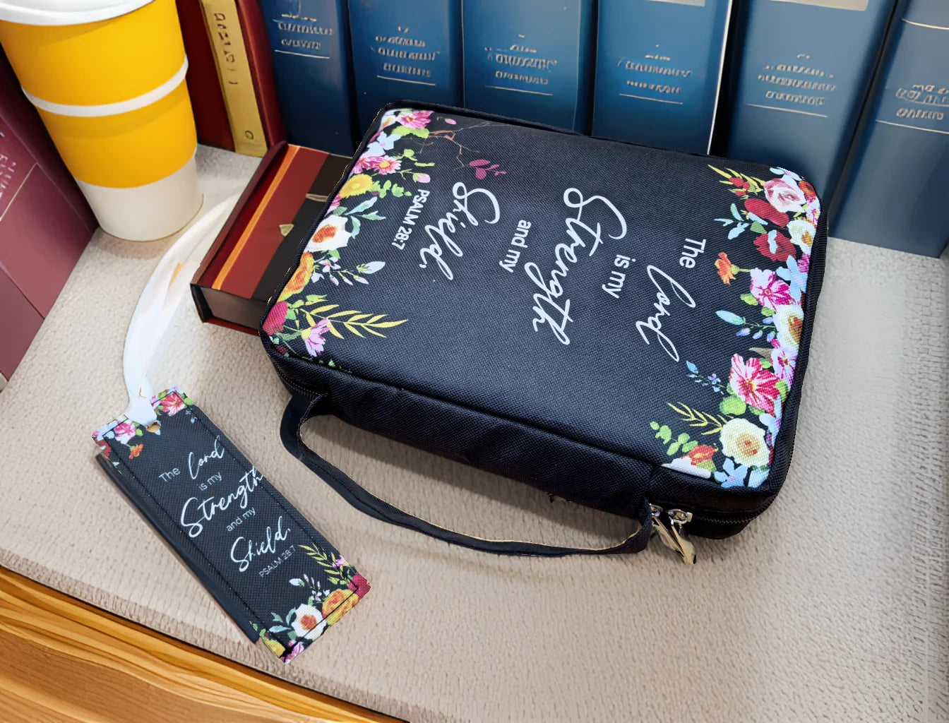 Bible Cover, Bible Cover Women's Bible Bag with Bookmarks Portable Bible Carrying Case for Girls as a Catholic Christian Gift, L