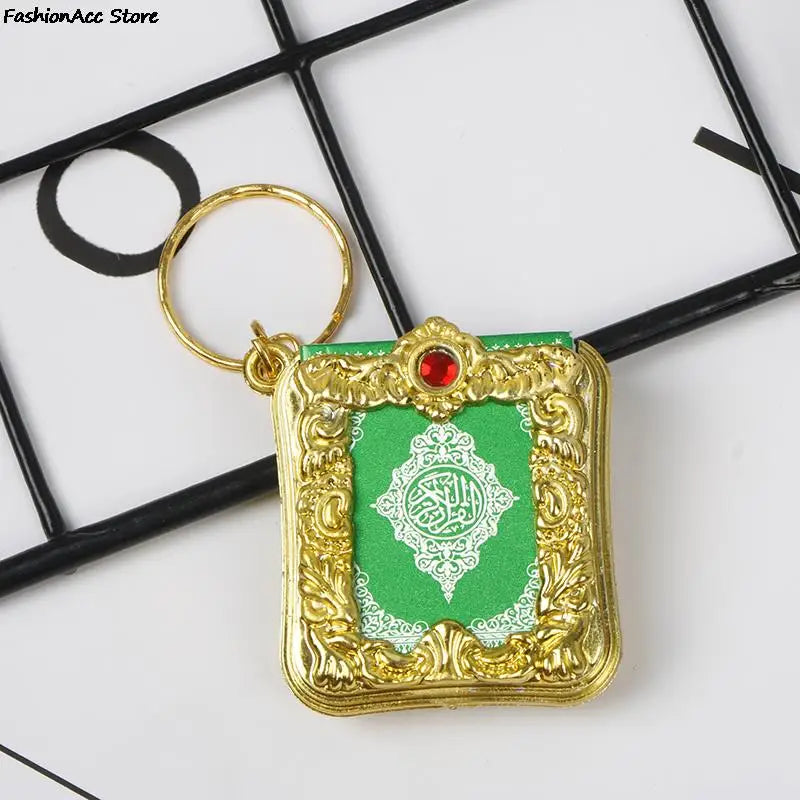 1Pc Mini Holy Bible Keychain English Religious Miniature Paper Spiritual Christian Jesus Cover Keyring Gift
